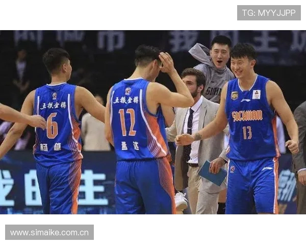 左朕年全场7中5表现出色 罚球精准拿下15分带领球队取胜 左朕年全场7中5表现出色 罚球精准拿下15分带领球队取胜